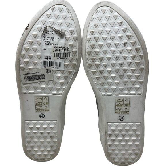 Journee Collection Alisha Gray Tassel Platform Loafers 6.5 - Picture 8 of 8